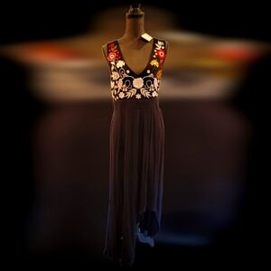 Embroidered Floral Black High Low Maxi Dress NWT Large